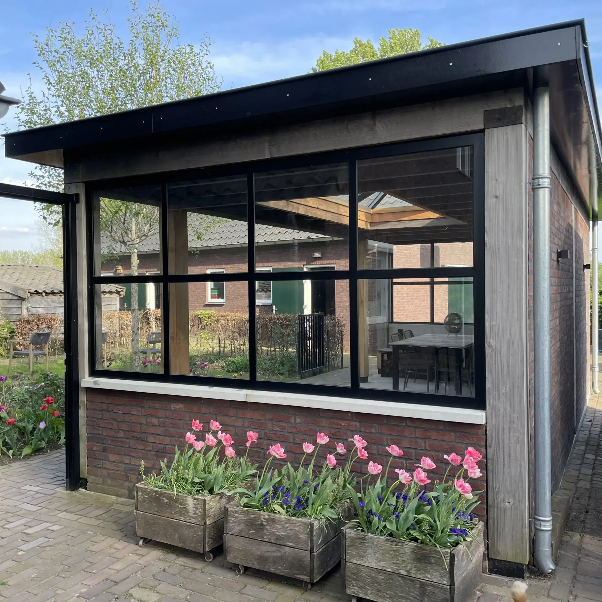 Wijbosch buitenhaard stalenkozijn stalendeur buiten stalen lichtstraat lichtkoepel skylight pizzaoven1 (1)